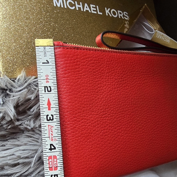 NWT MICHAEL Michael Kors Red Leather Wristlet Clutch